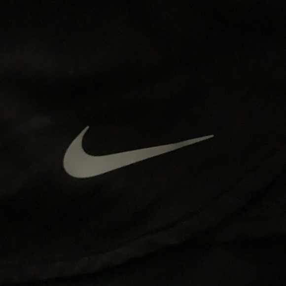 Nike Running Shorts - Picture 4 of 4